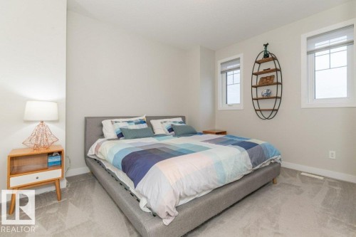 698 Howatt Drive, Edmonton, AB - Indoor Photo Showing Bedroom