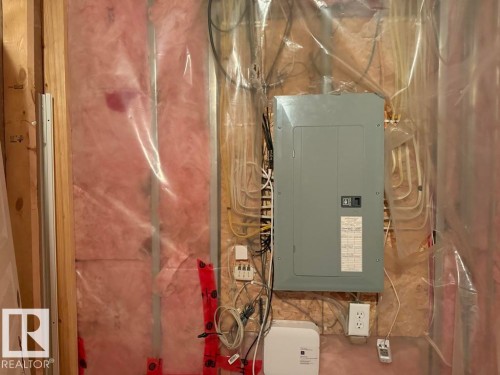 36 Vivian Way, Spruce Grove, AB - Indoor Photo Showing Other Room