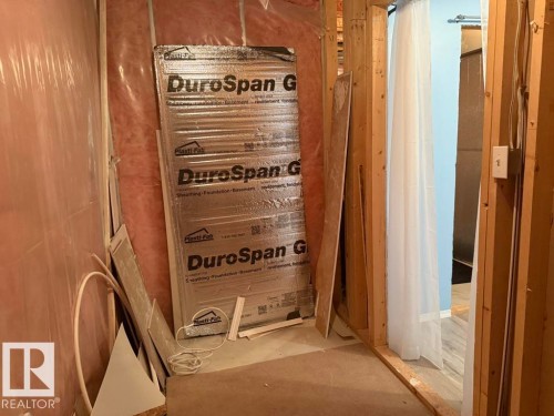 36 Vivian Way, Spruce Grove, AB - Indoor Photo Showing Other Room