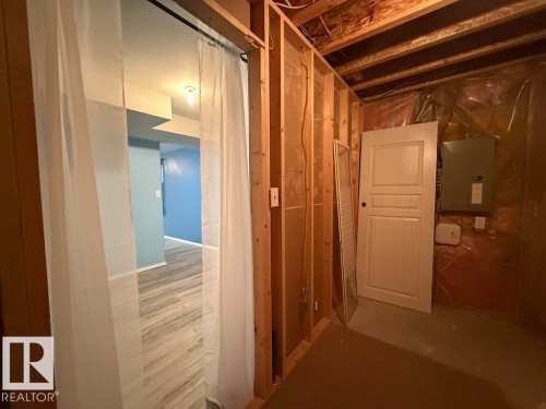 36 Vivian Way, Spruce Grove, AB - Indoor Photo Showing Other Room