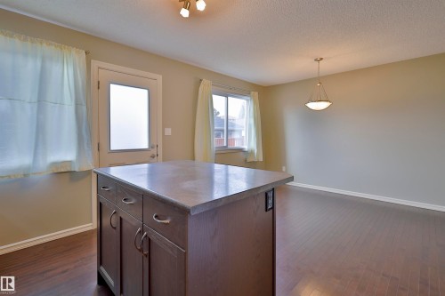 18056 89 Street, Edmonton, AB - Indoor