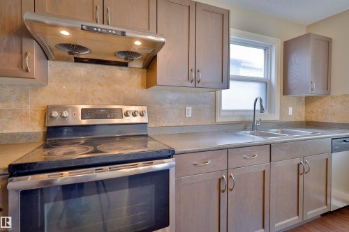 18056 89 Street, Edmonton, AB - Indoor Photo Showing Kitchen With Double Sink