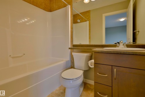 18056 89 Street, Edmonton, AB - Indoor Photo Showing Bathroom