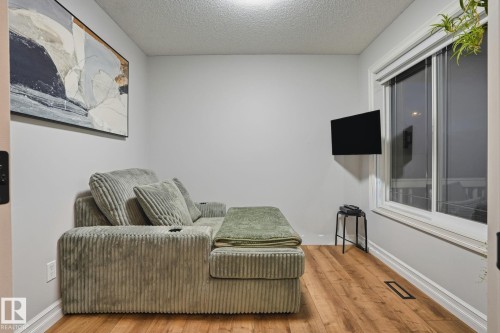 26 Mckay Close, Leduc, AB - Indoor Photo Showing Other Room
