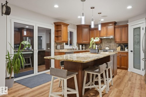 26 Mckay Close, Leduc, AB - Indoor Photo Showing Kitchen With Upgraded Kitchen