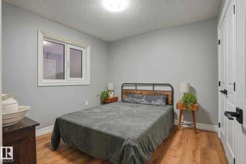 26 Mckay Close, Leduc, AB - Indoor Photo Showing Bedroom