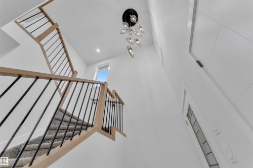 15423 20 Street, Edmonton, AB - Indoor Photo Showing Other Room