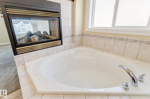 3621 28A Street, Edmonton, AB - Indoor Photo Showing Bathroom