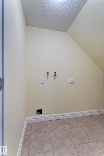 3621 28A Street, Edmonton, AB - Indoor Photo Showing Other Room