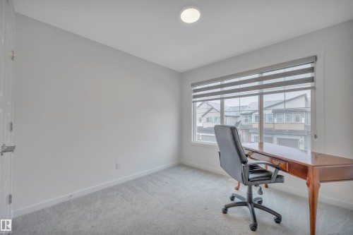 3323 Erlanger Bend, Edmonton, AB - Indoor Photo Showing Office