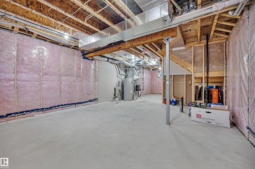 3323 Erlanger Bend, Edmonton, AB - Indoor Photo Showing Basement
