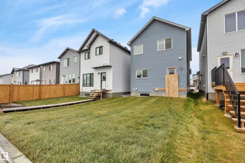 3323 Erlanger Bend, Edmonton, AB - Outdoor