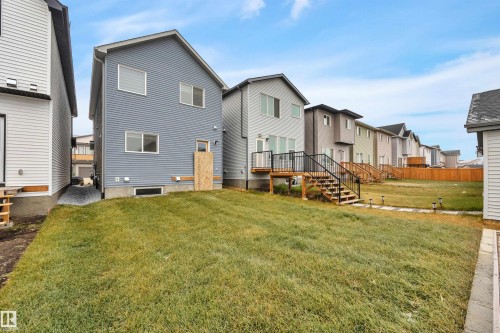 3323 Erlanger Bend, Edmonton, AB - Outdoor