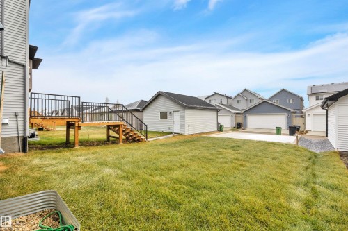 3323 Erlanger Bend, Edmonton, AB - Outdoor