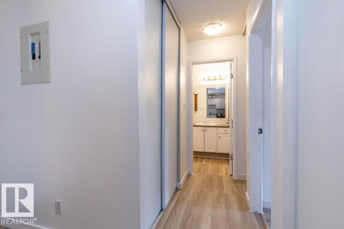 52 10208 113 Street, Edmonton, AB - Indoor Photo Showing Other Room