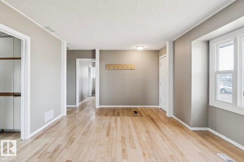 12127 107 Street, Edmonton, AB - Indoor Photo Showing Other Room