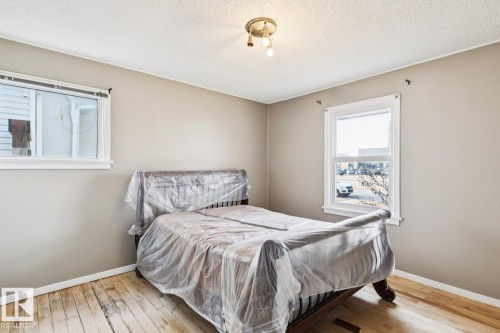 12127 107 Street, Edmonton, AB - Indoor Photo Showing Bedroom