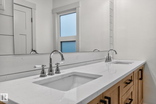 9653 83 Avenue, Edmonton, AB - Indoor Photo Showing Kitchen