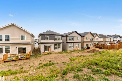 60 Hemingway Crescent, Spruce Grove, AB - Outdoor