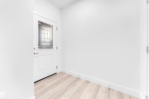 60 Hemingway Crescent, Spruce Grove, AB - Indoor Photo Showing Other Room