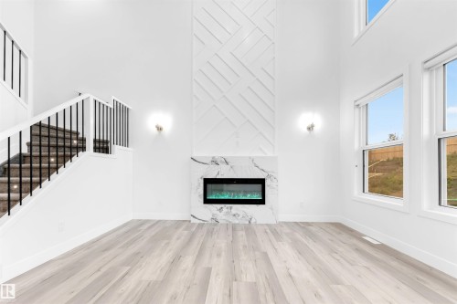 60 Hemingway Crescent, Spruce Grove, AB - Indoor With Fireplace