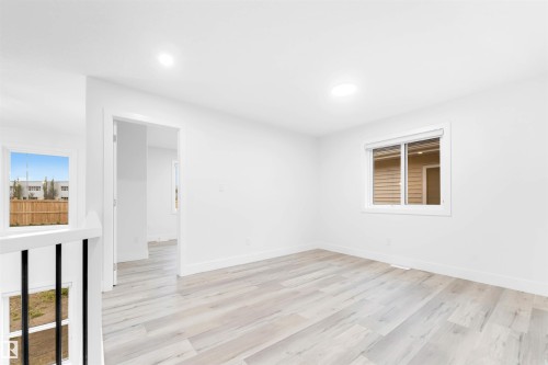 60 Hemingway Crescent, Spruce Grove, AB - Indoor Photo Showing Other Room
