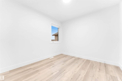 60 Hemingway Crescent, Spruce Grove, AB - Indoor Photo Showing Other Room
