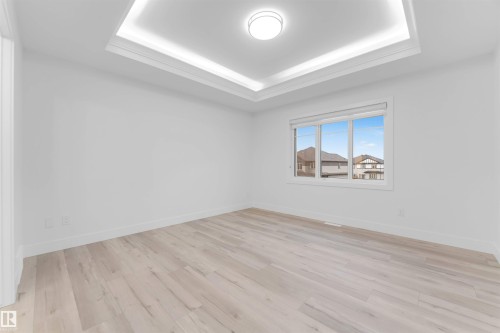 60 Hemingway Crescent, Spruce Grove, AB - Indoor Photo Showing Other Room