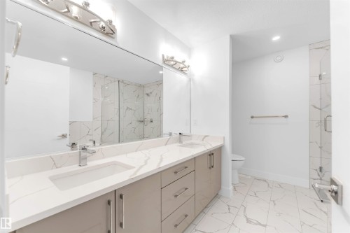 60 Hemingway Crescent, Spruce Grove, AB - Indoor Photo Showing Bathroom
