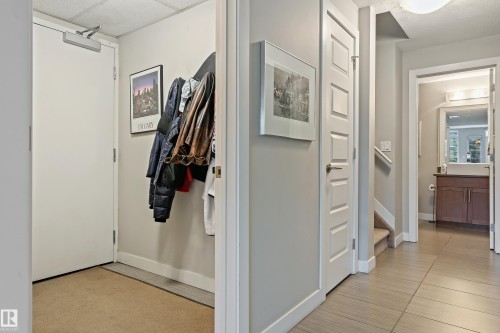 101 5151 Windermere Boulevard, Edmonton, AB - Indoor Photo Showing Other Room
