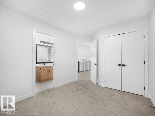 3326 Chickadee Dr, Edmonton, AB - Indoor Photo Showing Other Room