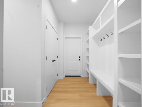 3326 Chickadee Dr, Edmonton, AB - Indoor Photo Showing Other Room