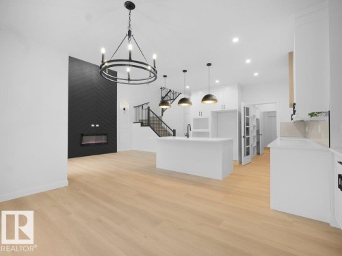 3326 Chickadee Dr, Edmonton, AB - Indoor