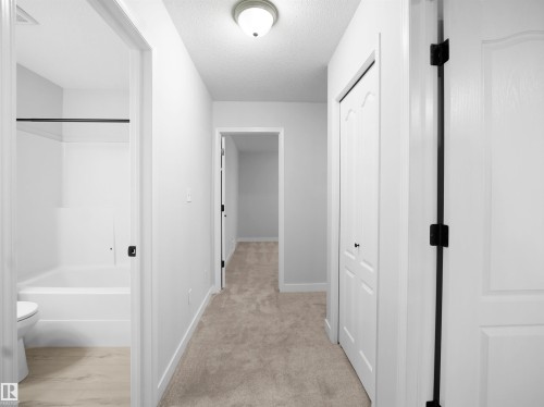 26 16933 115 Street, Edmonton, AB - Indoor