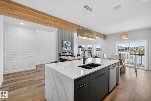 28 Eldridge Point(E), St. Albert, AB - Indoor Photo Showing Kitchen With Double Sink With Upgraded Kitchen