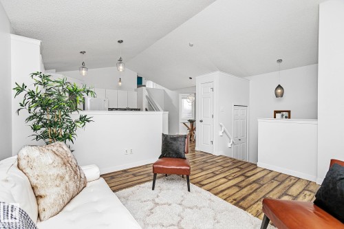 7822 Schmid Place, Edmonton, AB - Indoor