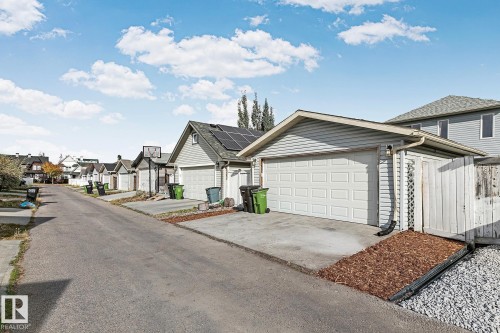 7822 Schmid Place, Edmonton, AB - Outdoor