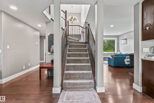 3747 30 Street, Edmonton, AB - Indoor Photo Showing Other Room