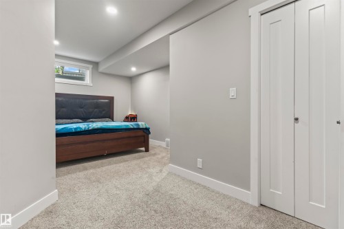 3747 30 Street, Edmonton, AB - Indoor