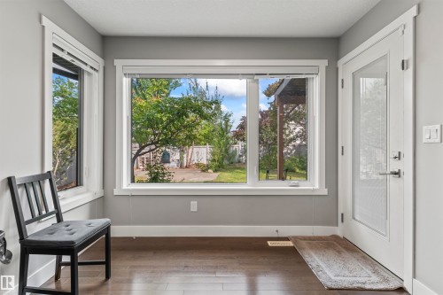 3747 30 Street, Edmonton, AB - Indoor Photo Showing Other Room