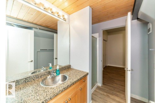 208 10009 102 Avenue, Edmonton, AB - Indoor