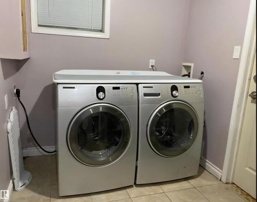9239 92 Street, Edmonton, AB - Indoor Photo Showing Laundry Room