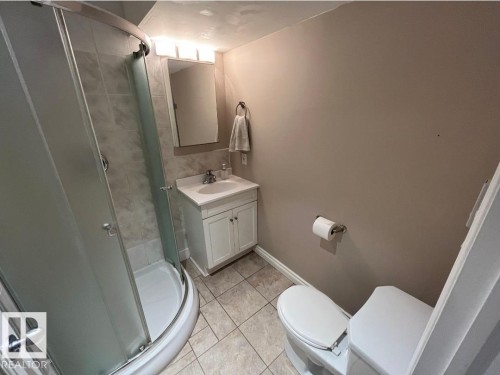 9239 92 Street, Edmonton, AB - Indoor Photo Showing Bathroom