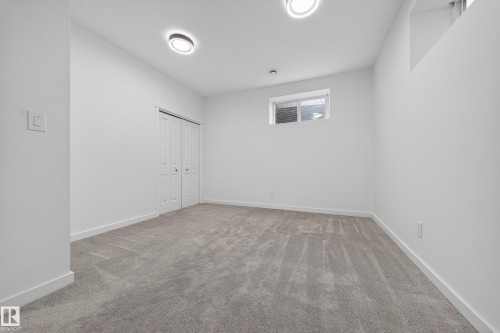 10916 175 Avenue, Edmonton, AB - Indoor Photo Showing Other Room