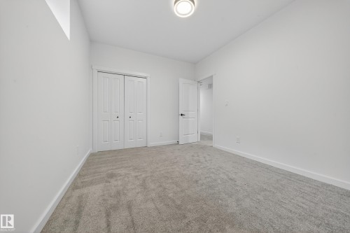 10916 175 Avenue, Edmonton, AB - Indoor Photo Showing Other Room