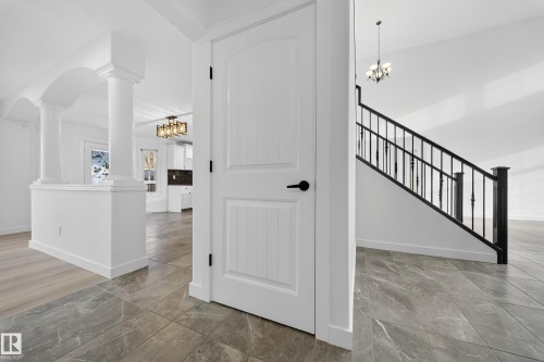 10916 175 Avenue, Edmonton, AB - Indoor Photo Showing Other Room