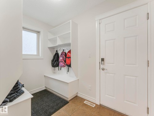 2651 Anderson Crescent, Edmonton, AB - Indoor Photo Showing Other Room