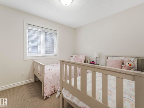 2651 Anderson Crescent, Edmonton, AB - Indoor Photo Showing Bedroom