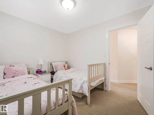 2651 Anderson Crescent, Edmonton, AB - Indoor Photo Showing Bedroom