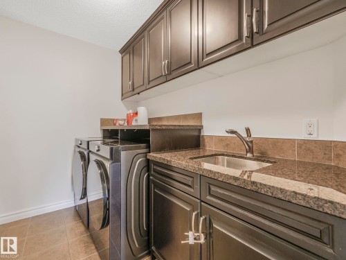 2651 Anderson Crescent, Edmonton, AB - Indoor Photo Showing Laundry Room